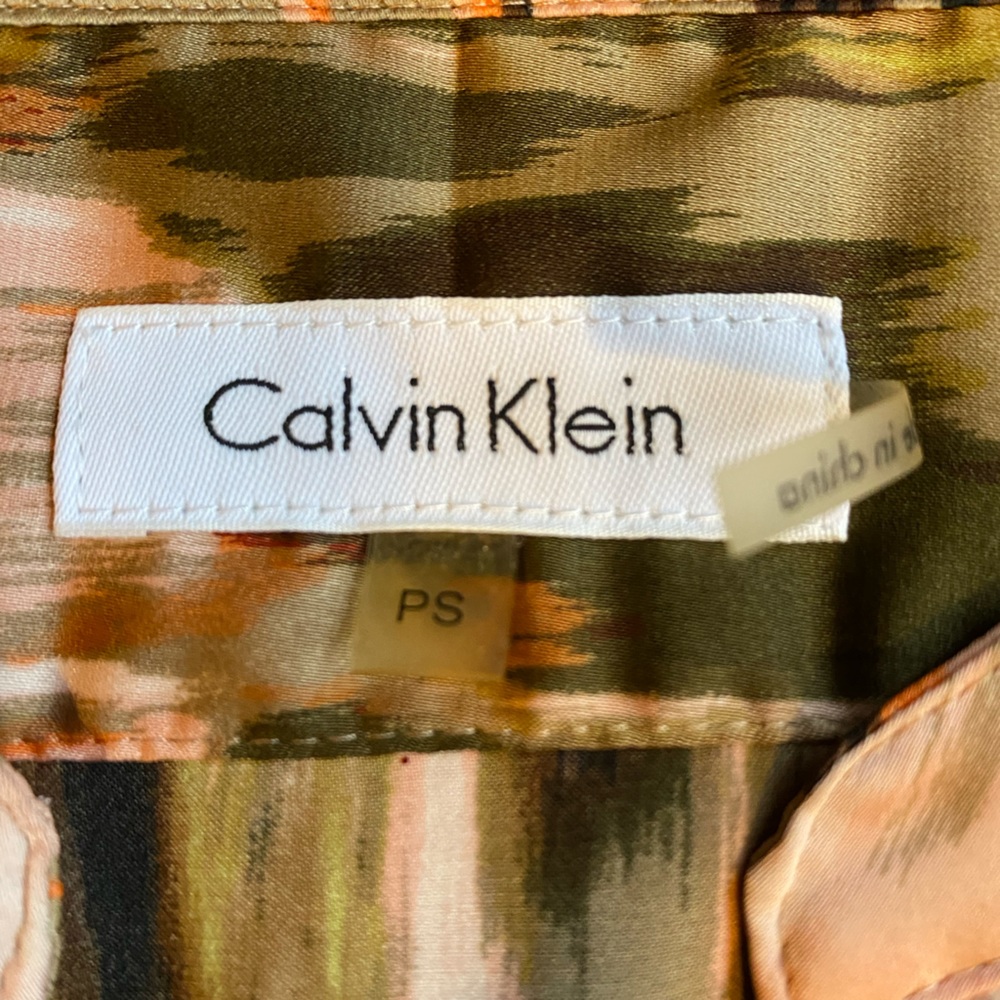 Calvin Klein Multicolored Abstract Print Tab Slee… - image 7
